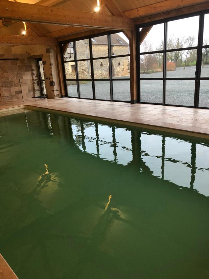 Villa MAISON DE VACANCES AVEC PISCINE INTERIEURE - Le Grand Champagne à Saint-Victeur Extérieur photo