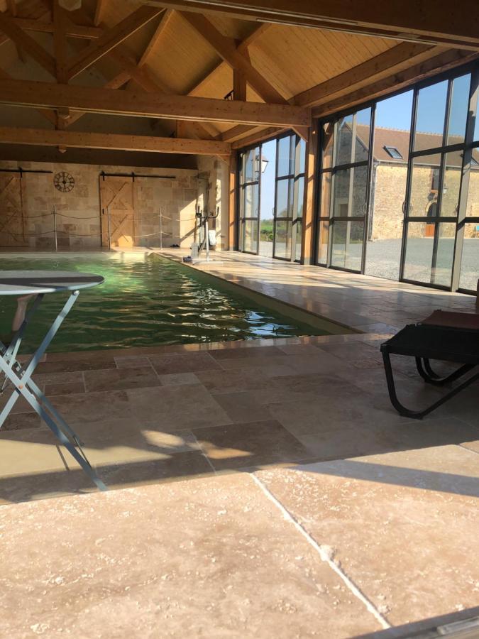 Villa MAISON DE VACANCES AVEC PISCINE INTERIEURE - Le Grand Champagne à Saint-Victeur Extérieur photo