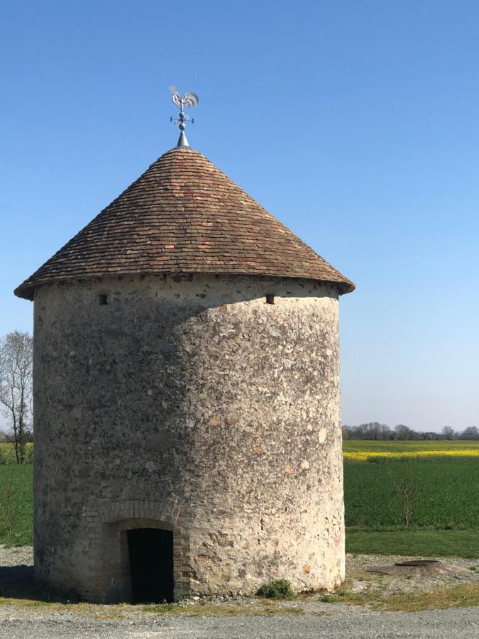 Villa MAISON DE VACANCES AVEC PISCINE INTERIEURE - Le Grand Champagne à Saint-Victeur Extérieur photo