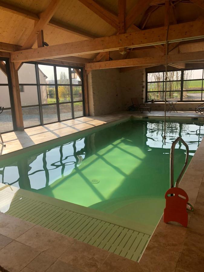 Villa MAISON DE VACANCES AVEC PISCINE INTERIEURE - Le Grand Champagne à Saint-Victeur Extérieur photo