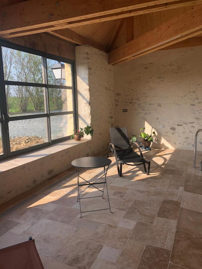 Villa MAISON DE VACANCES AVEC PISCINE INTERIEURE - Le Grand Champagne à Saint-Victeur Extérieur photo