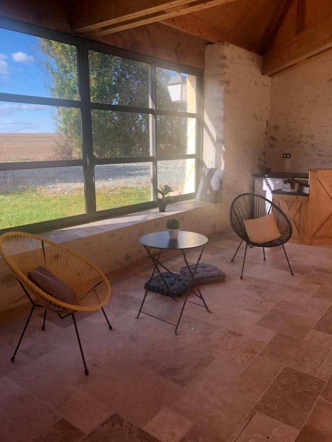 Villa MAISON DE VACANCES AVEC PISCINE INTERIEURE - Le Grand Champagne à Saint-Victeur Extérieur photo